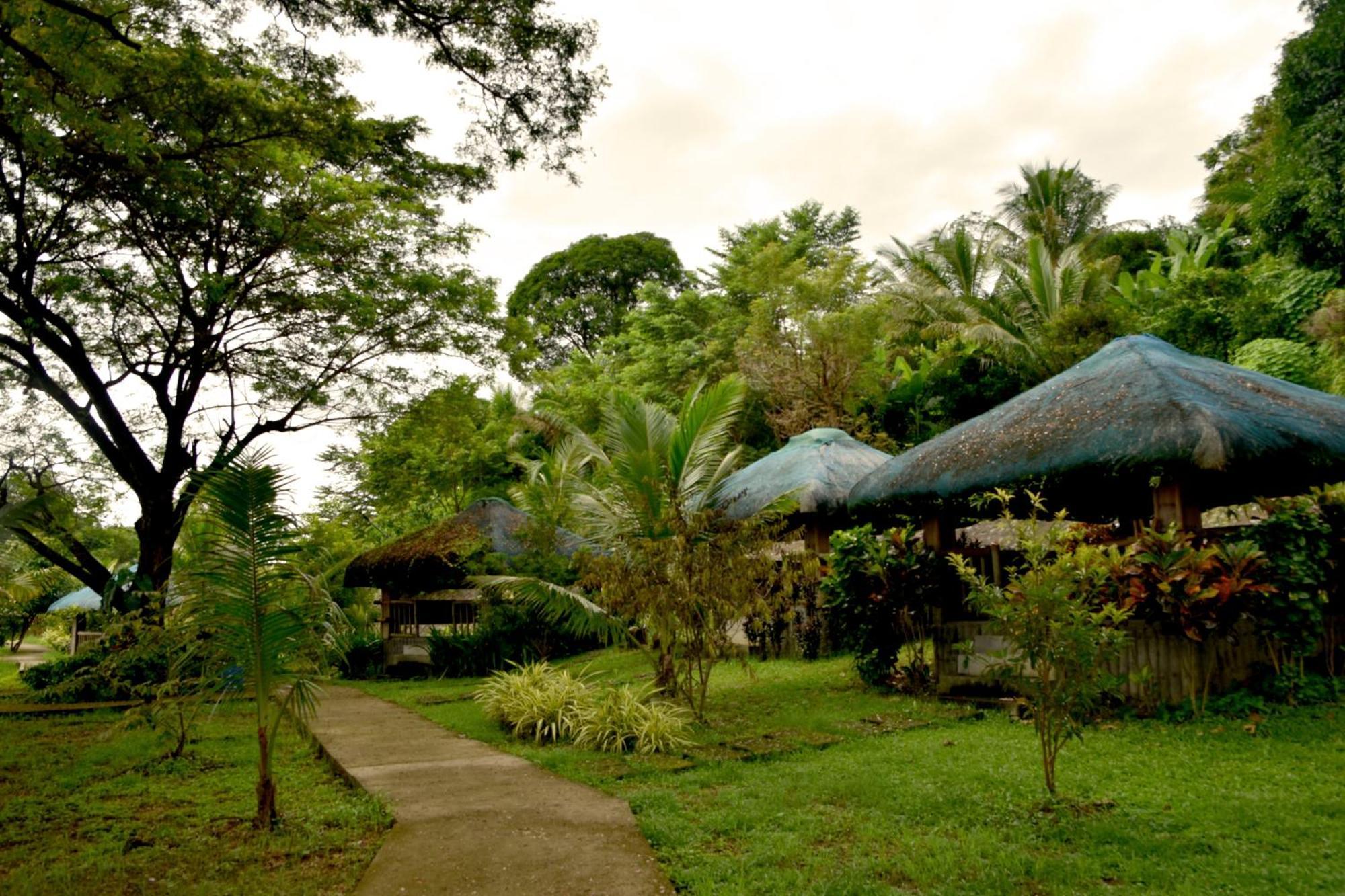 Isla De Oro Hotel Mamburao Exteriér fotografie