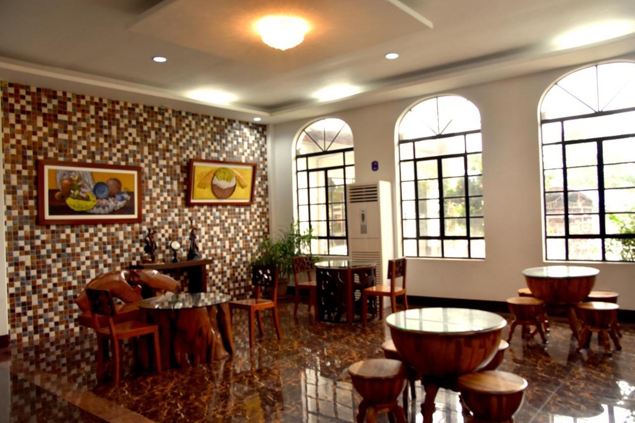 Isla De Oro Hotel Mamburao Exteriér fotografie