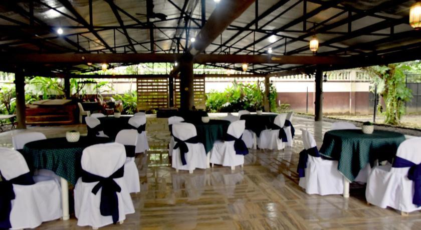 Isla De Oro Hotel Mamburao Exteriér fotografie